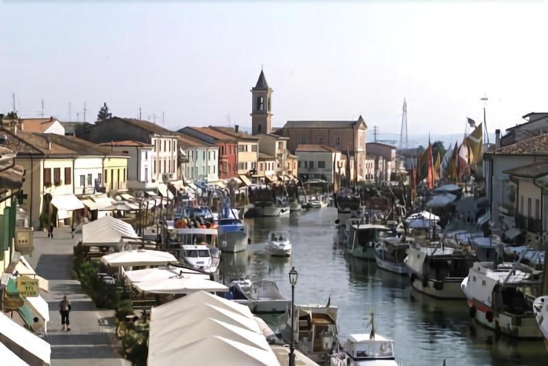 Hotel Trevi Cesenatico Extérieur photo