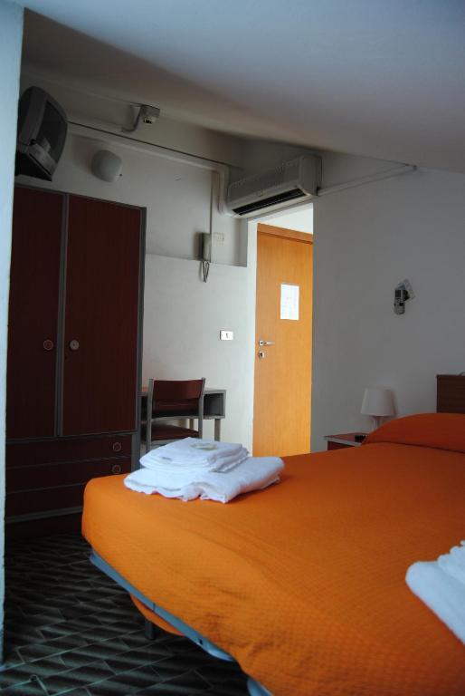 Hotel Trevi Cesenatico Chambre photo