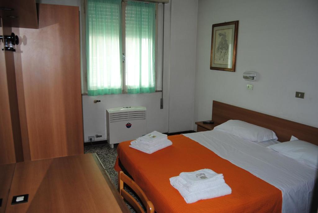 Hotel Trevi Cesenatico Extérieur photo